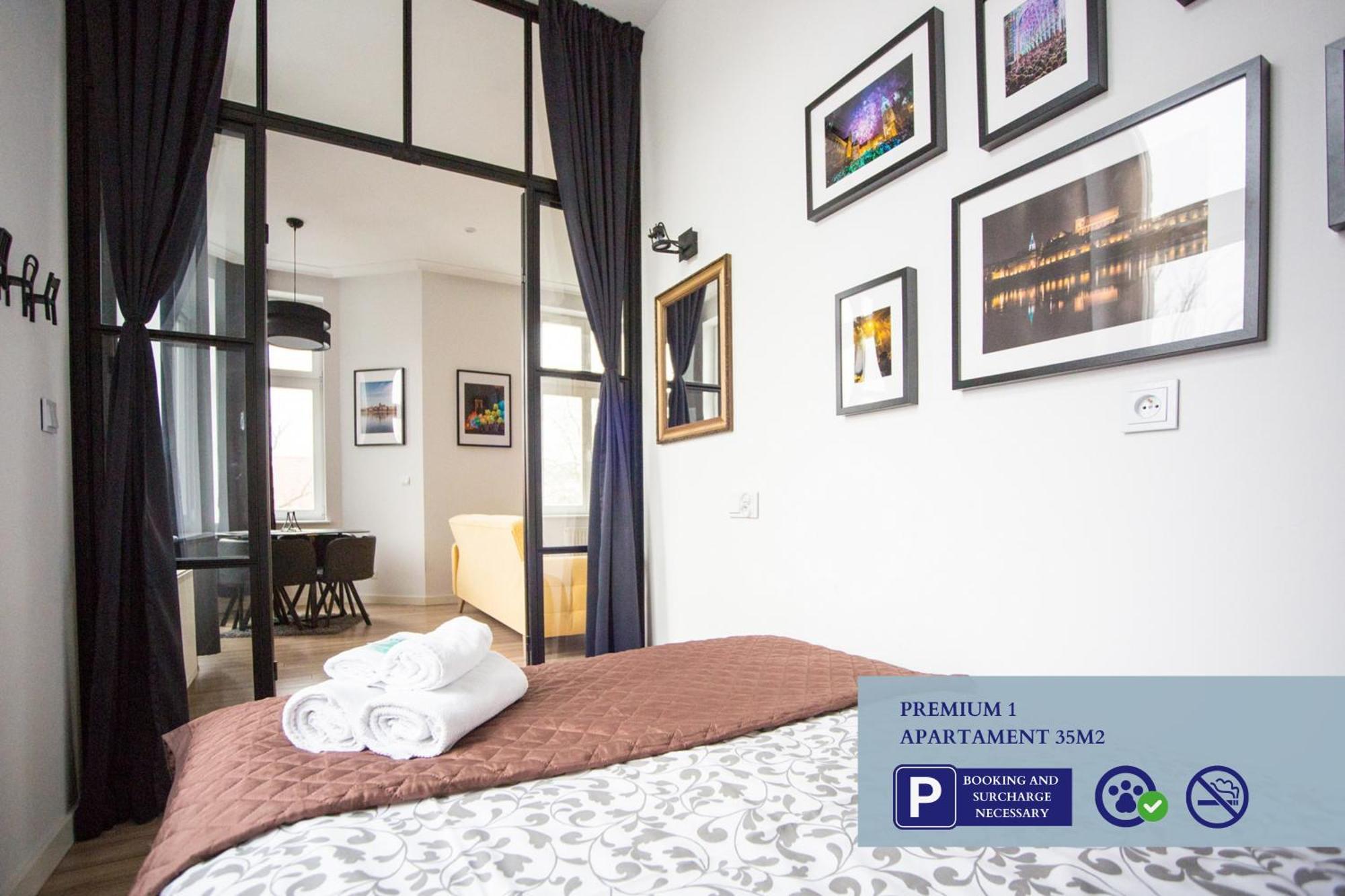Premium With Free Private Parking Apartment